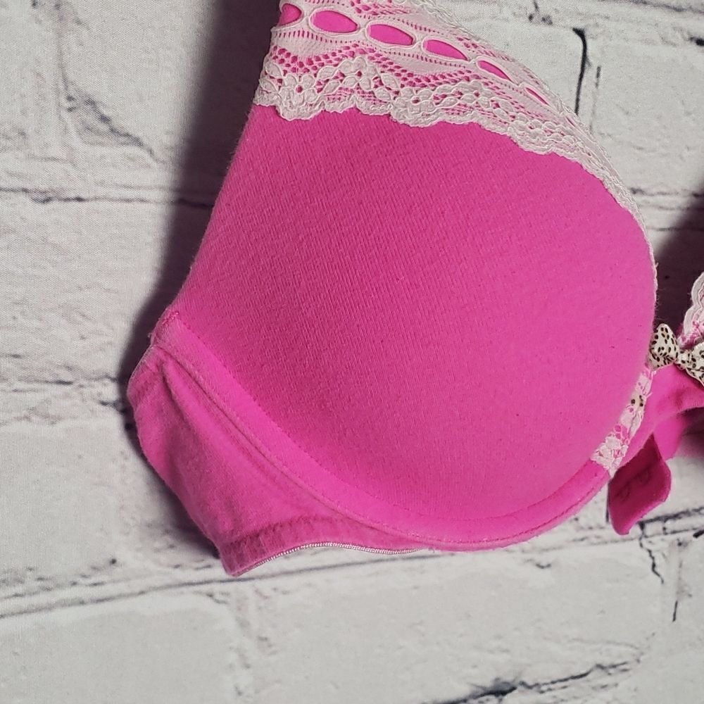 Victoria's Secret Pink Bra - Picture 3 of 9